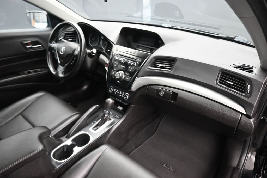 2018 Acura ILX Base, photo 42 of 57