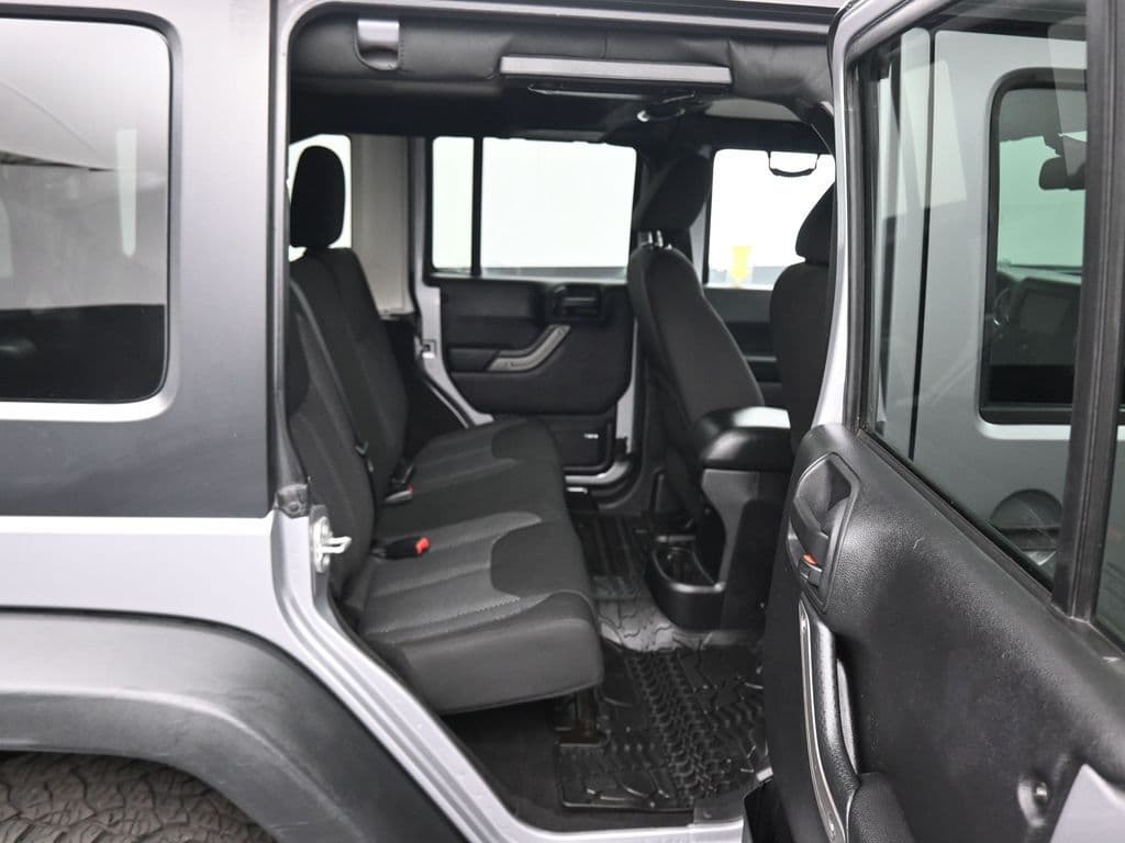 2016 Jeep Wrangler Unlimited Sport S Black Bear, photo 28 of 53