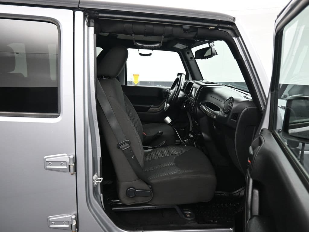 2016 Jeep Wrangler Unlimited Sport S Black Bear, photo 32 of 53