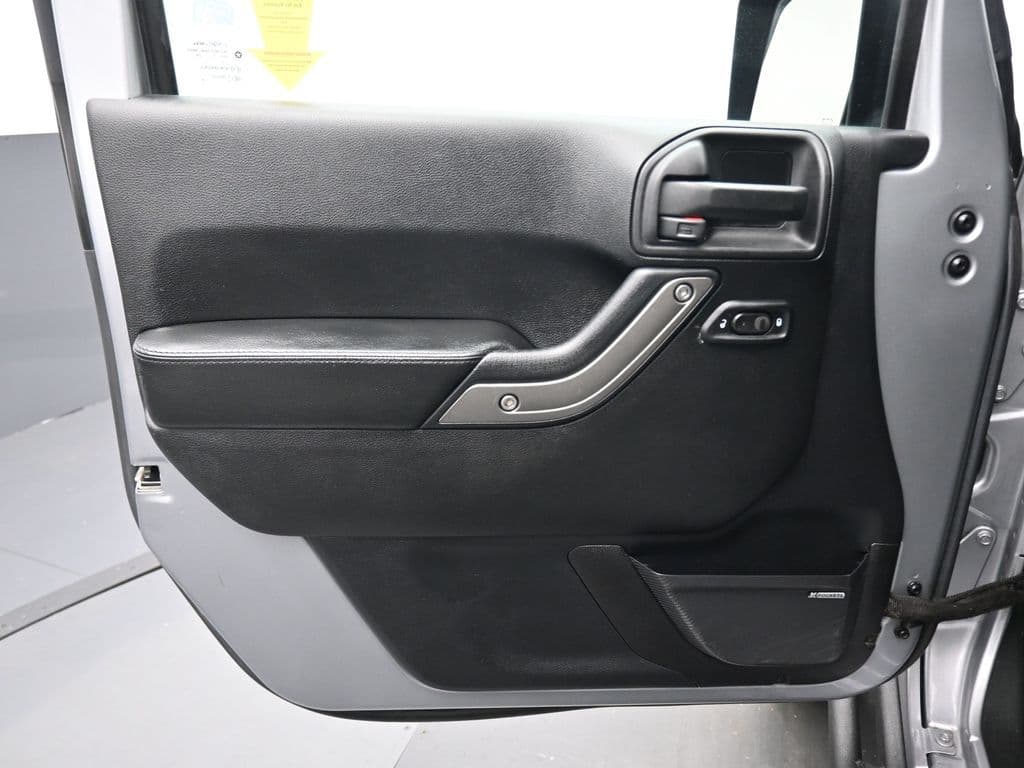 2016 Jeep Wrangler Unlimited Sport S Black Bear, photo 9 of 53