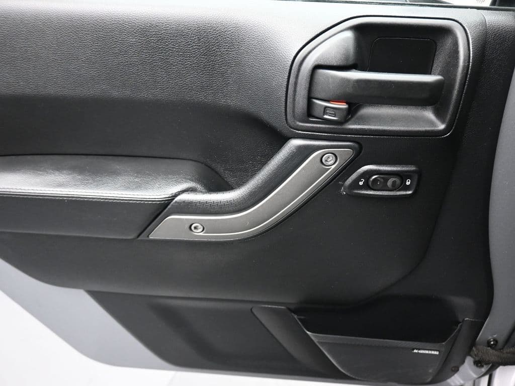 2016 Jeep Wrangler Unlimited Sport S Black Bear, photo 10 of 53