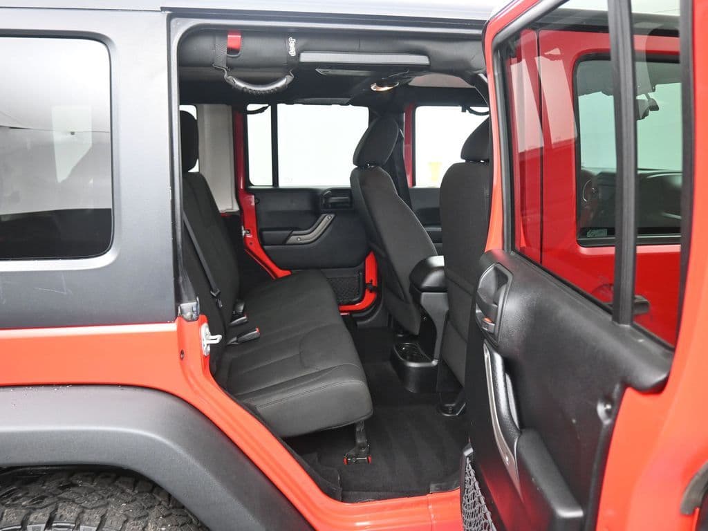 2017 Jeep Wrangler Unlimited Sport, photo 28 of 49