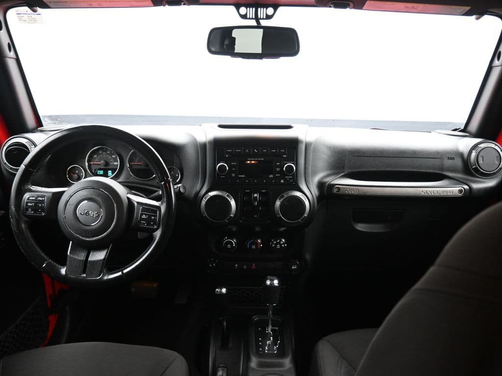 2017 Jeep Wrangler Unlimited Sport, photo 29 of 49