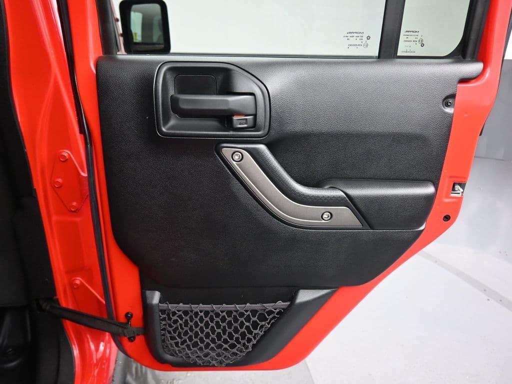 2017 Jeep Wrangler Unlimited Sport, photo 26 of 49