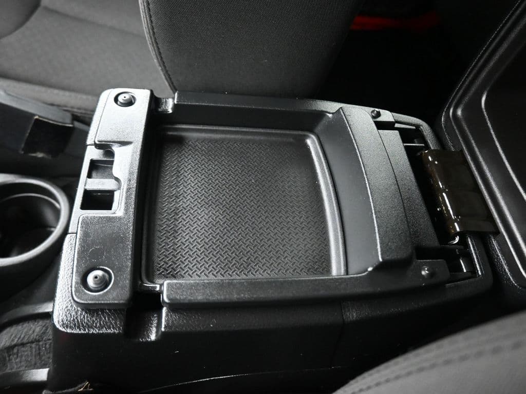 2017 Jeep Wrangler Unlimited Sport, photo 20 of 49