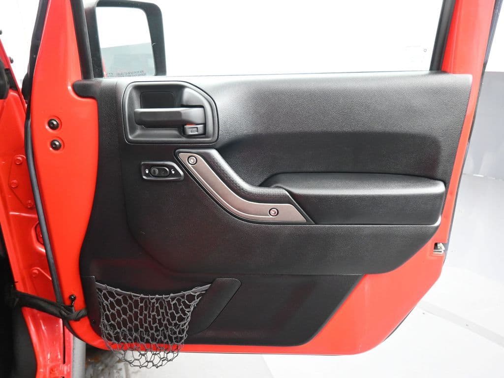 2017 Jeep Wrangler Unlimited Sport, photo 30 of 49