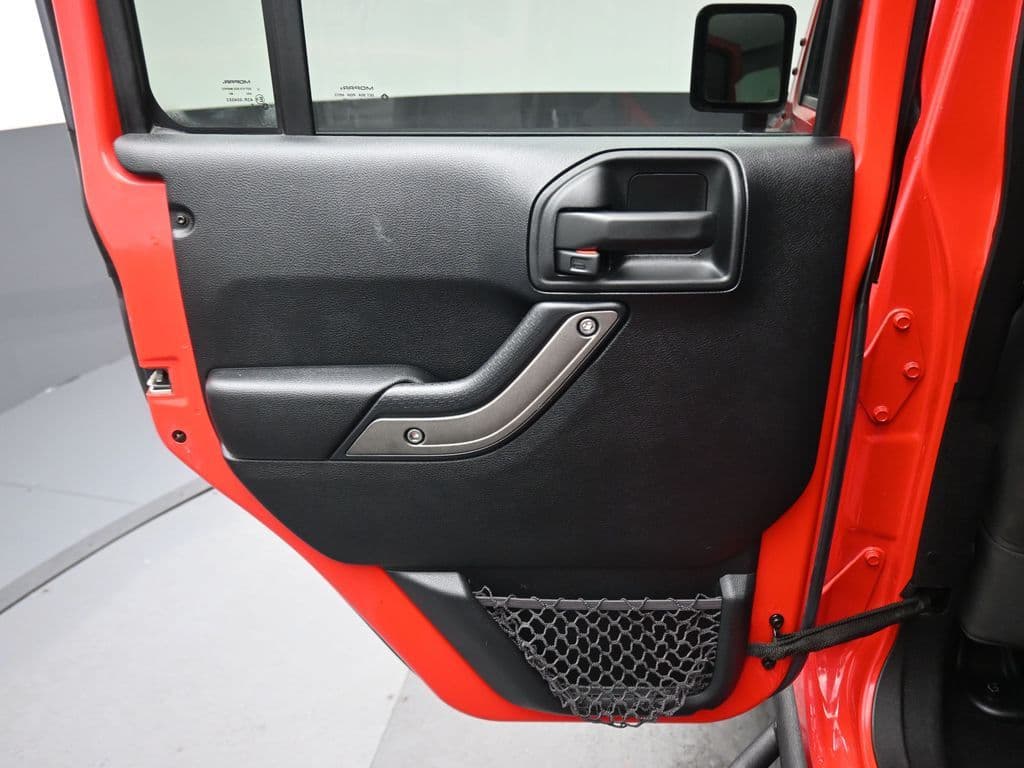 2017 Jeep Wrangler Unlimited Sport, photo 22 of 49