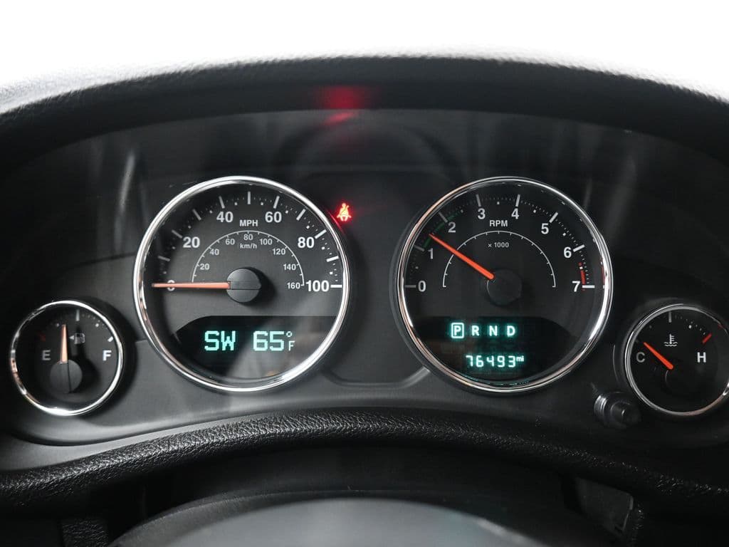 2017 Jeep Wrangler Unlimited Sport, photo 14 of 49