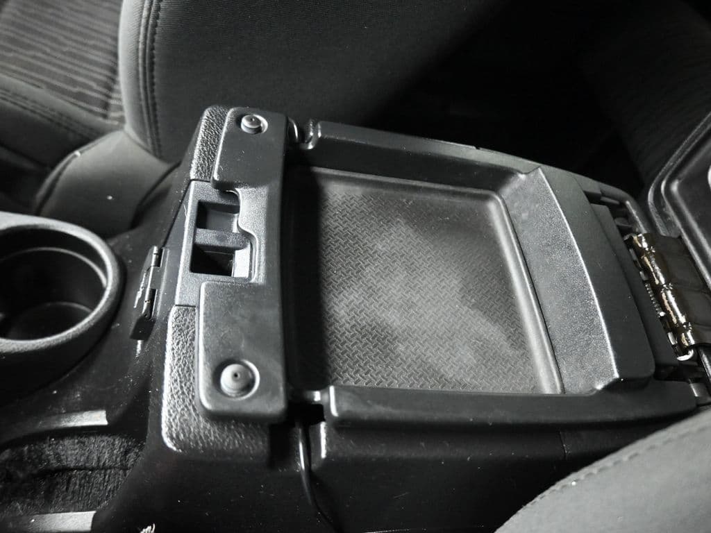 2012 Jeep Wrangler Unlimited Sahara, photo 20 of 44