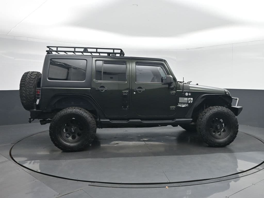 2012 Jeep Wrangler Unlimited Sahara, photo 8 of 44