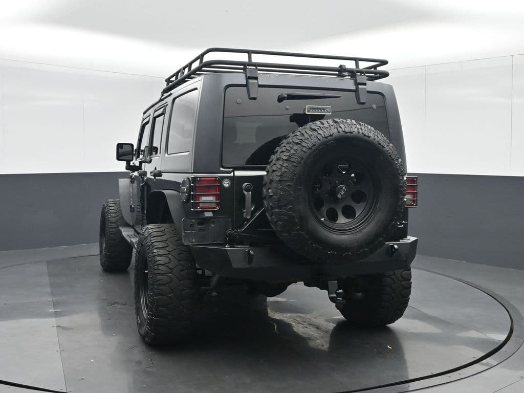 2012 Jeep Wrangler Unlimited Sahara, photo 5 of 44