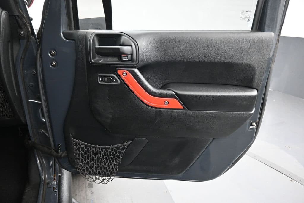 2016 Jeep Wrangler Unlimited Rubicon, photo 31 of 50