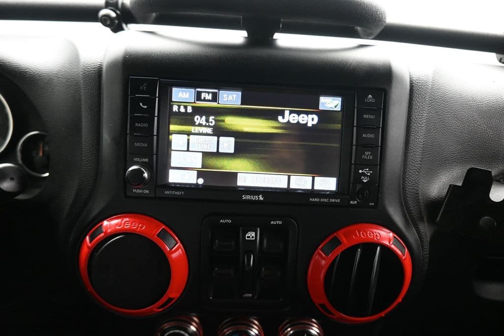 2016 Jeep Wrangler Unlimited Rubicon, photo 14 of 50
