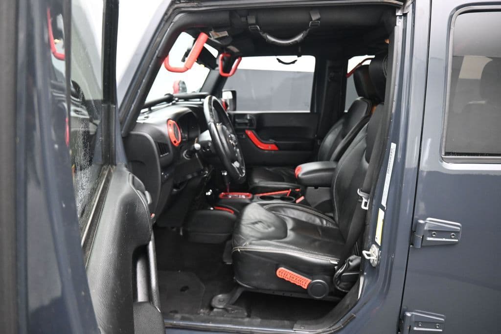 2016 Jeep Wrangler Unlimited Rubicon, photo 10 of 50