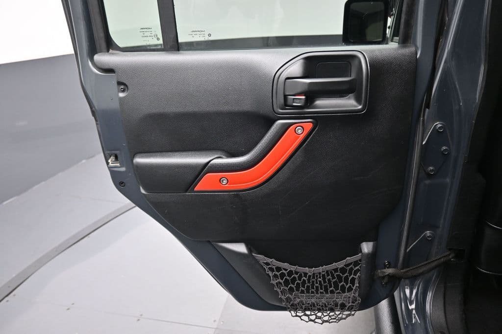 2016 Jeep Wrangler Unlimited Rubicon, photo 24 of 50