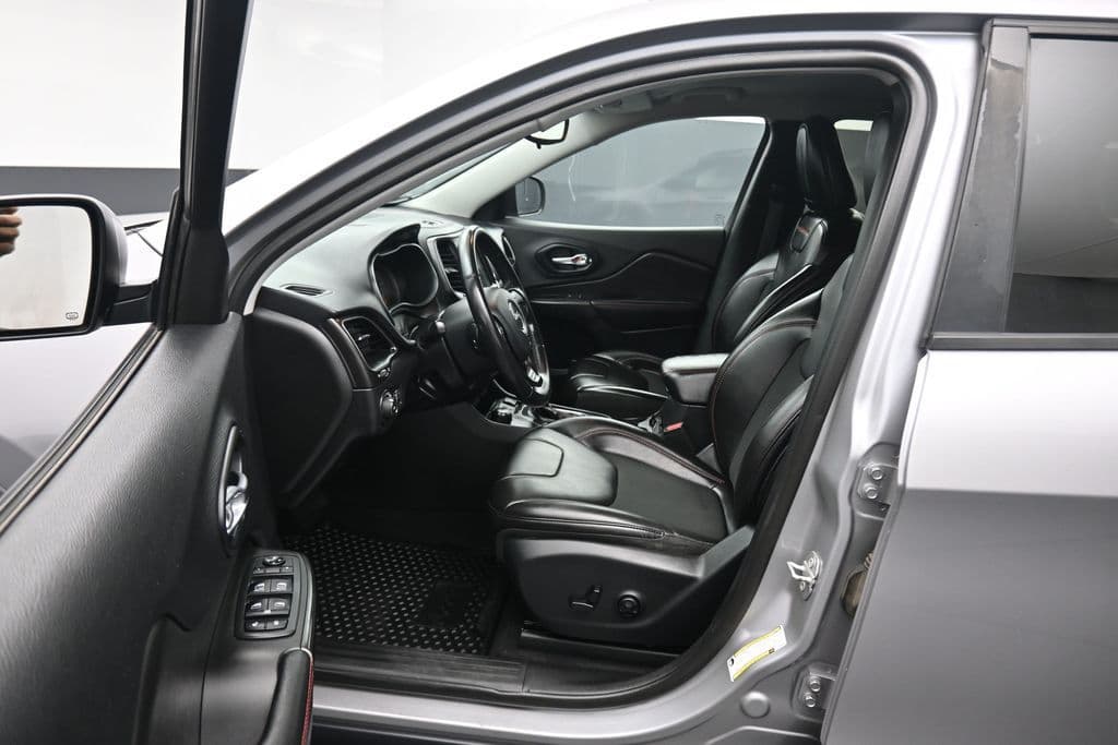 2019 Jeep Cherokee Trailhawk, photo 11 of 59