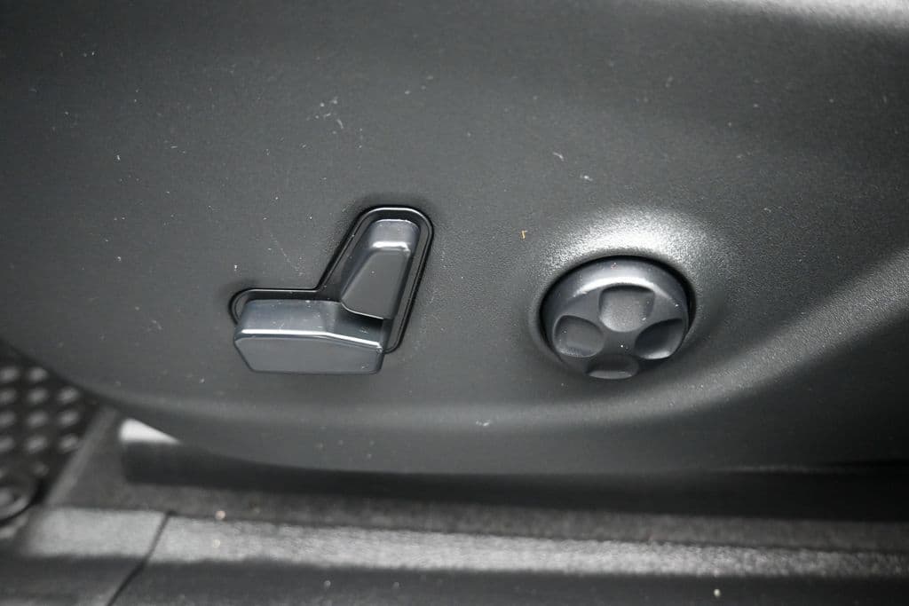 2019 Jeep Cherokee Trailhawk, photo 12 of 59