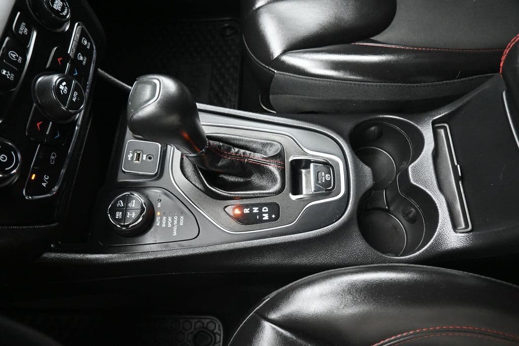 2019 Jeep Cherokee Trailhawk, photo 22 of 59