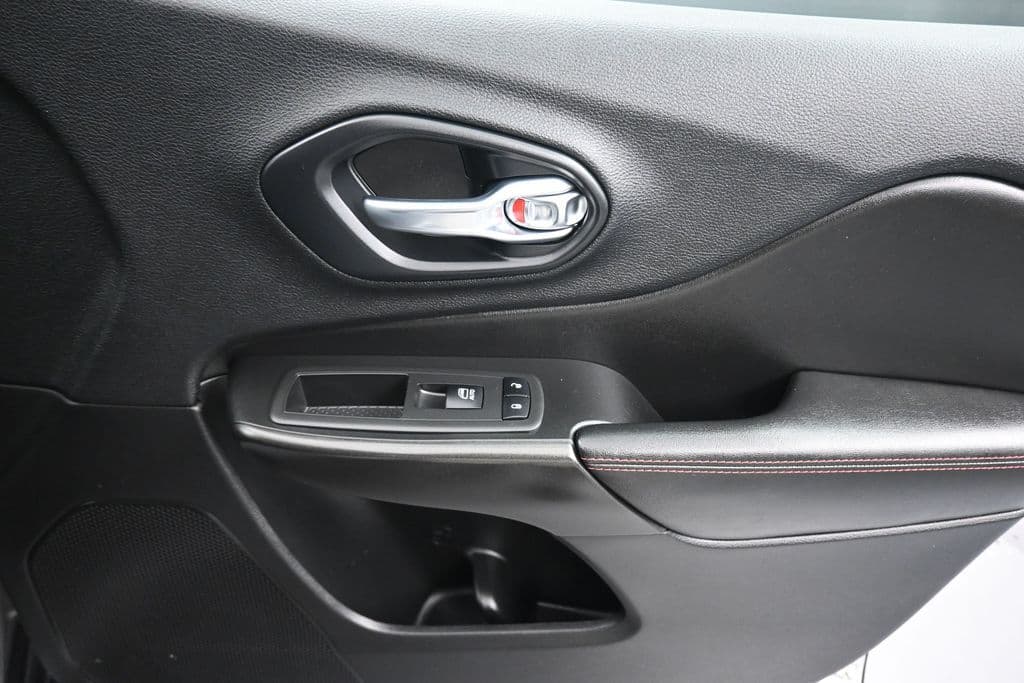 2019 Jeep Cherokee Trailhawk, photo 40 of 59