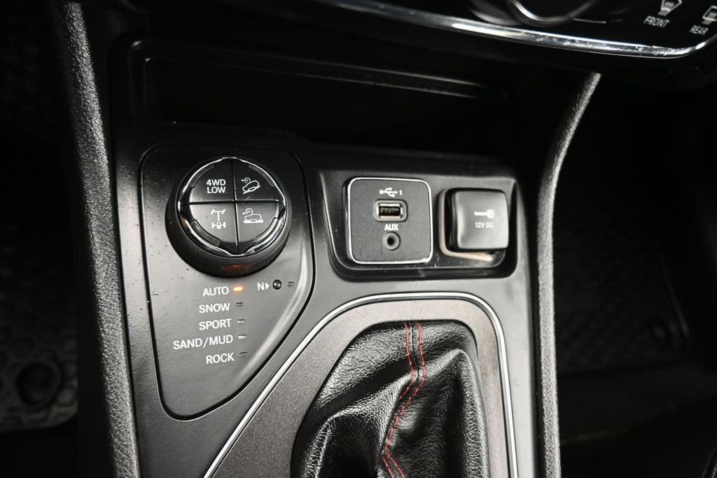 2019 Jeep Cherokee Trailhawk, photo 21 of 59
