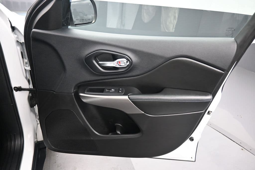 2019 Jeep Cherokee Latitude Plus, photo 40 of 60