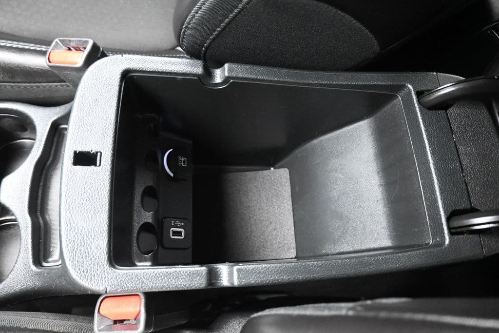 2019 Jeep Cherokee Latitude Plus, photo 25 of 60