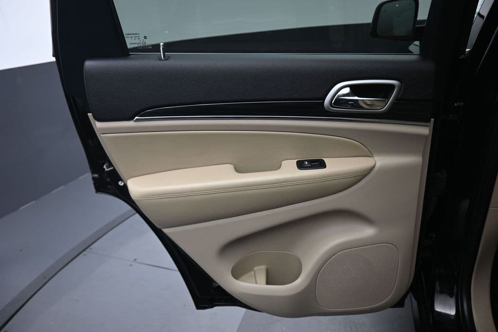 2019 Jeep Grand Cherokee Limited, photo 30 of 64