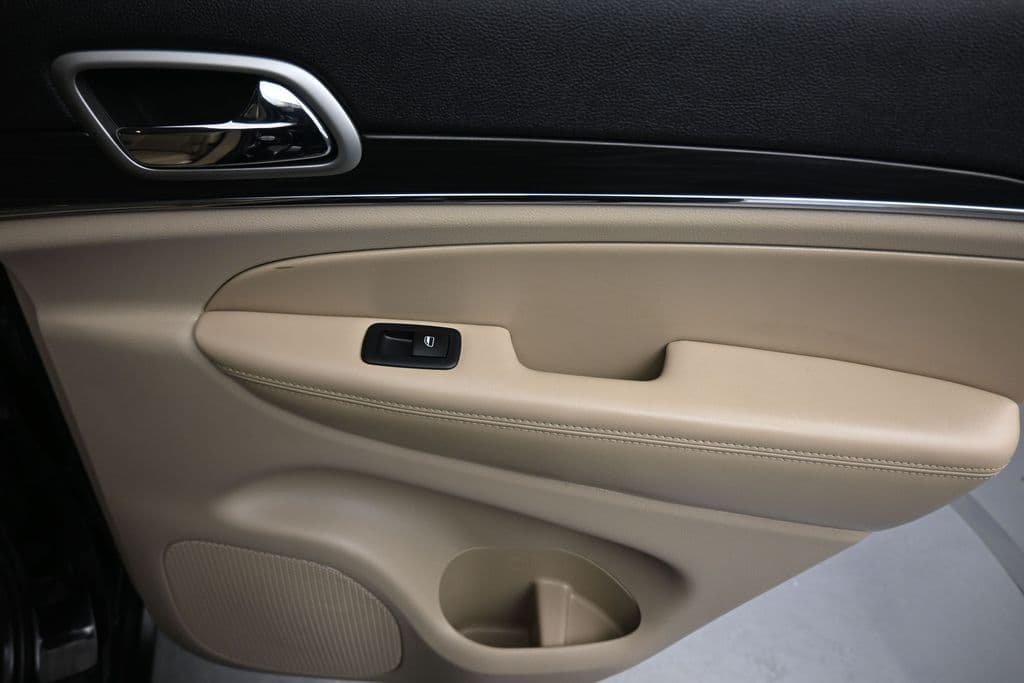 2019 Jeep Grand Cherokee Limited, photo 37 of 64