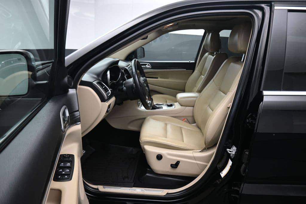 2019 Jeep Grand Cherokee Limited, photo 11 of 64