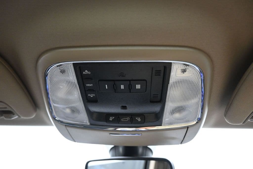 2019 Jeep Grand Cherokee Limited, photo 26 of 64