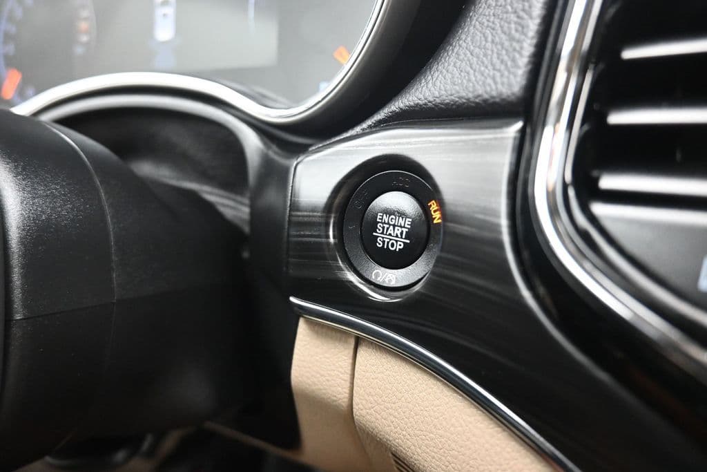 2019 Jeep Grand Cherokee Limited, photo 23 of 64