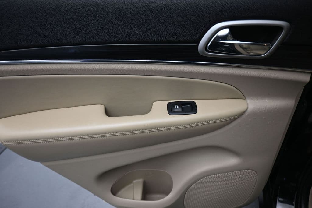 2019 Jeep Grand Cherokee Limited, photo 31 of 64