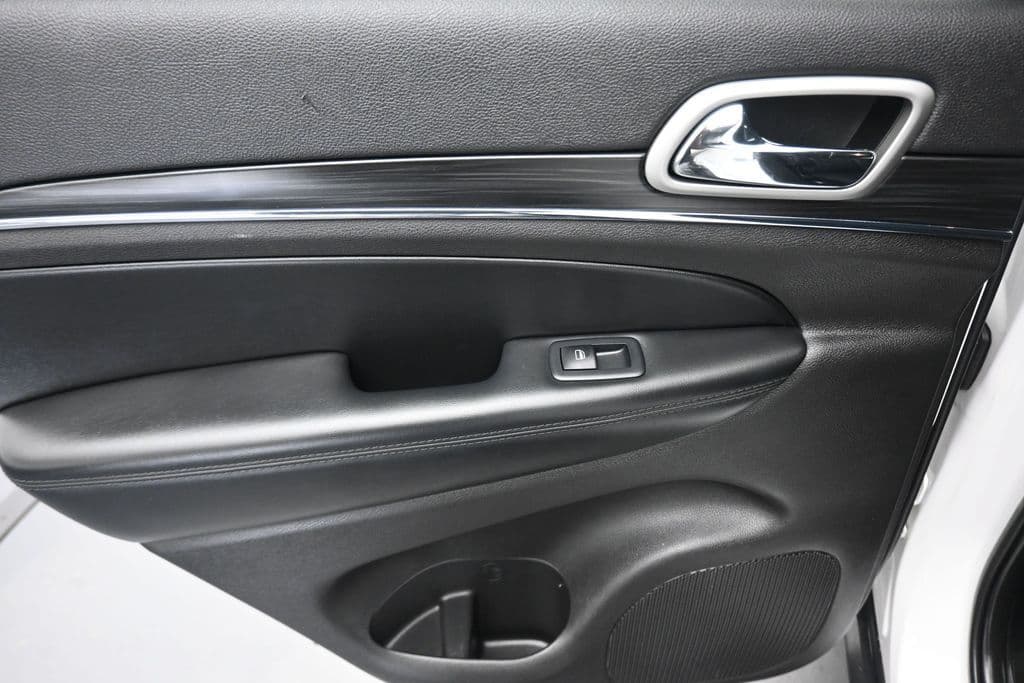 2020 Jeep Grand Cherokee Limited, photo 30 of 61