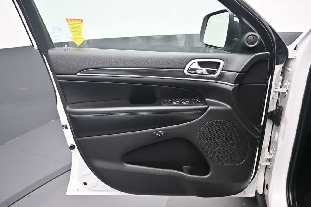 2020 Jeep Grand Cherokee Limited, photo 9 of 61