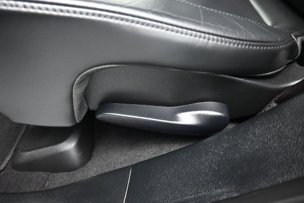 2020 Jeep Grand Cherokee Limited, photo 32 of 61
