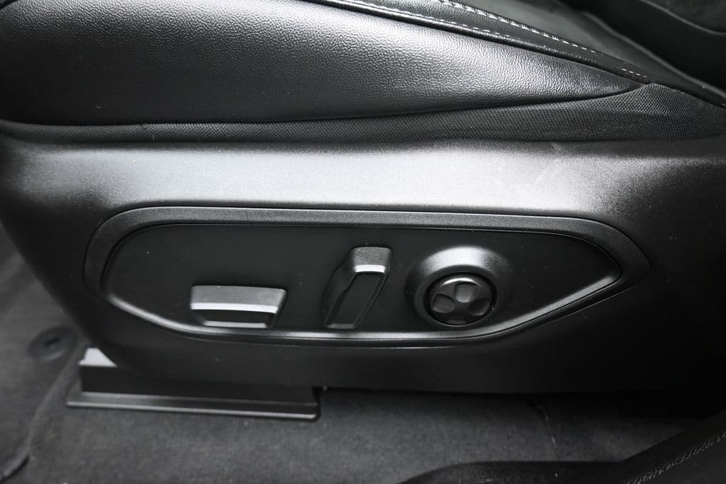2025 Jeep Grand Cherokee L Altitude X, photo 12 of 73
