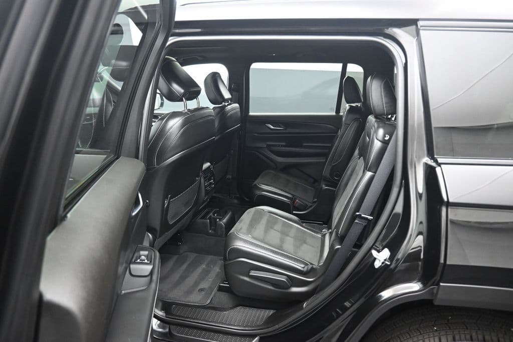 2025 Jeep Grand Cherokee L Altitude X, photo 34 of 73