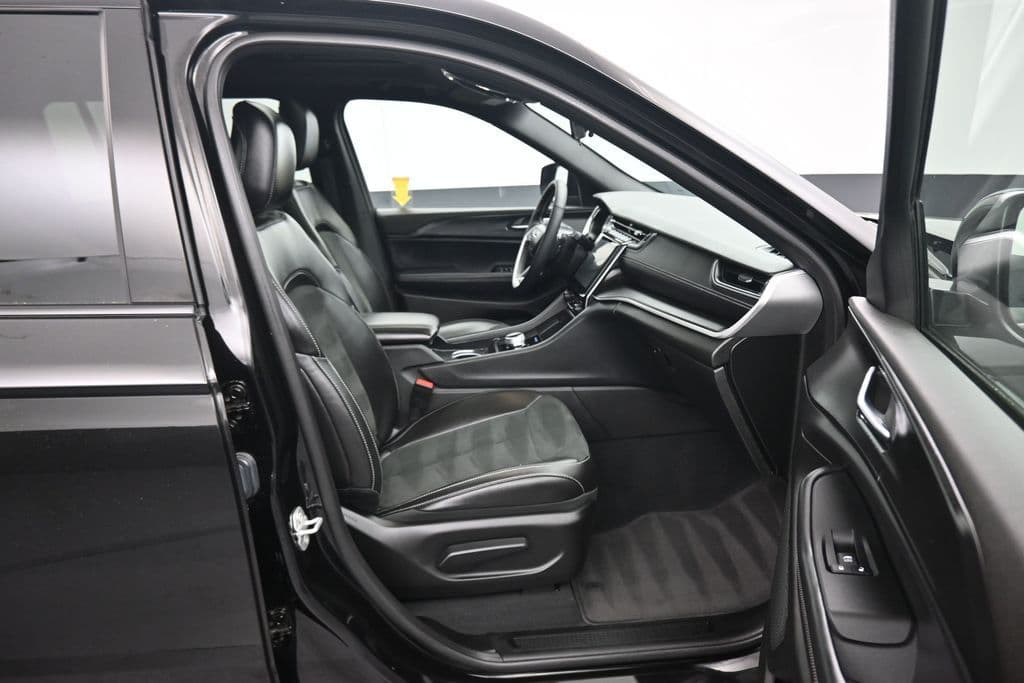 2025 Jeep Grand Cherokee L Altitude X, photo 54 of 73
