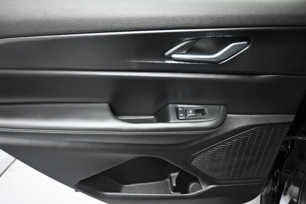 2025 Jeep Grand Cherokee L Altitude X, photo 33 of 73