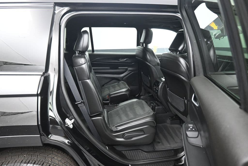 2025 Jeep Grand Cherokee L Altitude X, photo 46 of 73