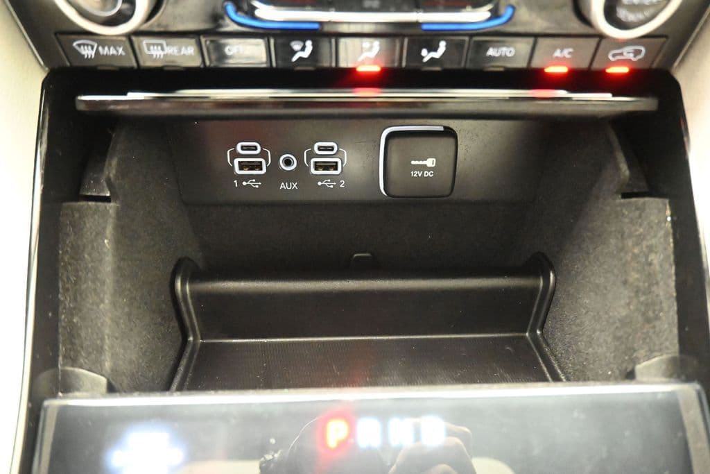 2021 Jeep Grand Cherokee L Overland, photo 28 of 79