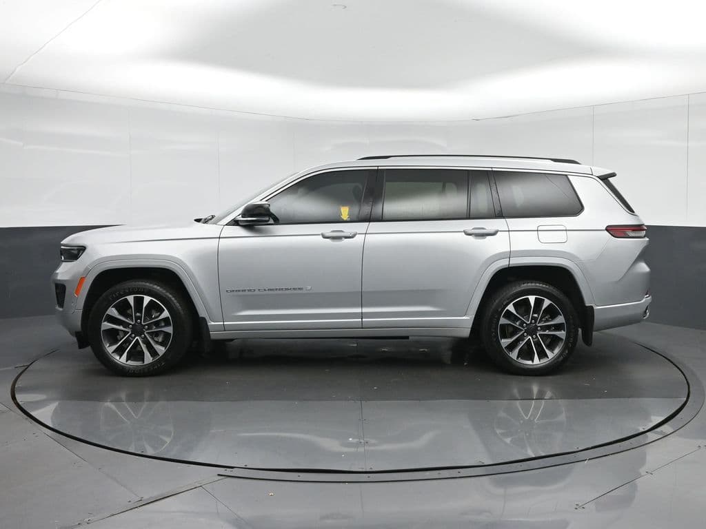 2021 Jeep Grand Cherokee L Overland, photo 4 of 79