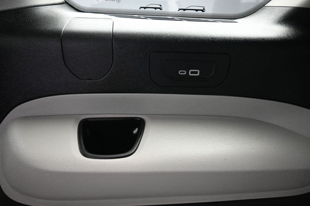 2021 Jeep Grand Cherokee L Overland, photo 45 of 79