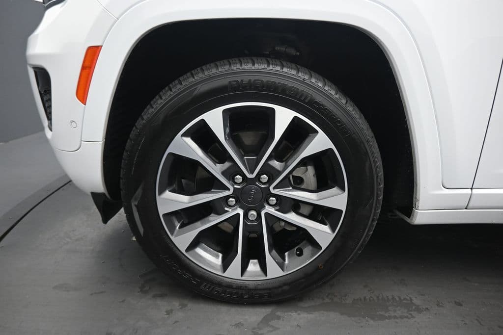 2023 Jeep Grand Cherokee Overland 4xe, photo 62 of 71
