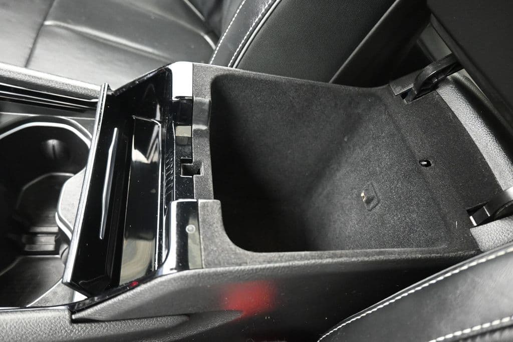 2023 Jeep Grand Cherokee Overland 4xe, photo 32 of 71