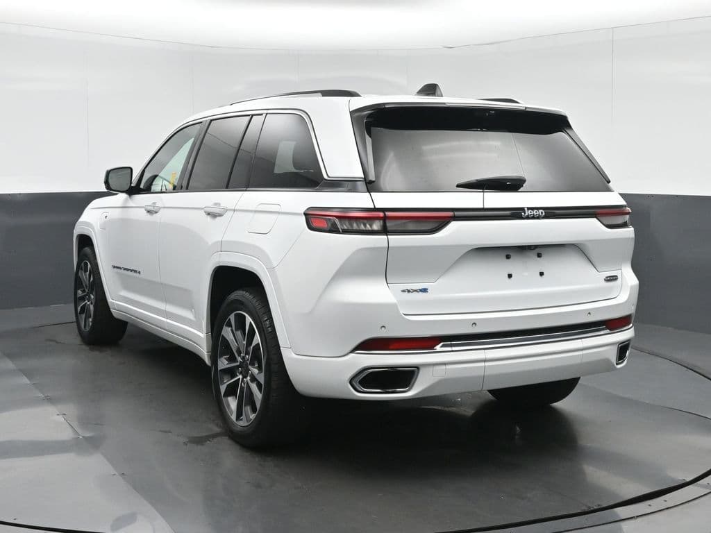 2023 Jeep Grand Cherokee Overland 4xe, photo 5 of 71