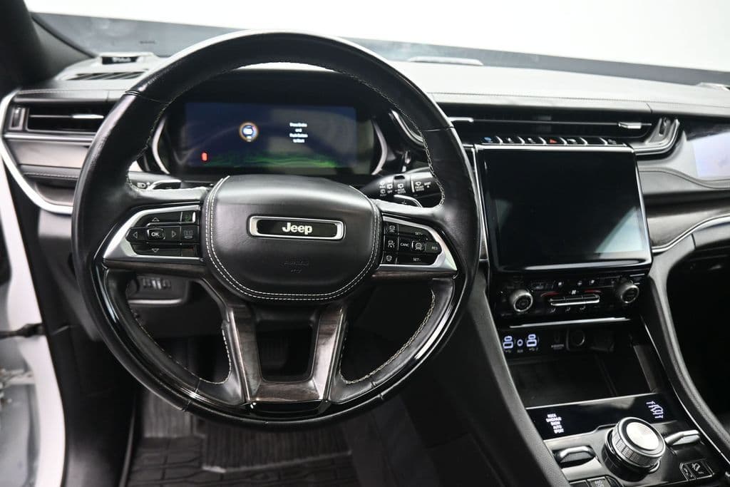 2023 Jeep Grand Cherokee Overland 4xe, photo 15 of 71