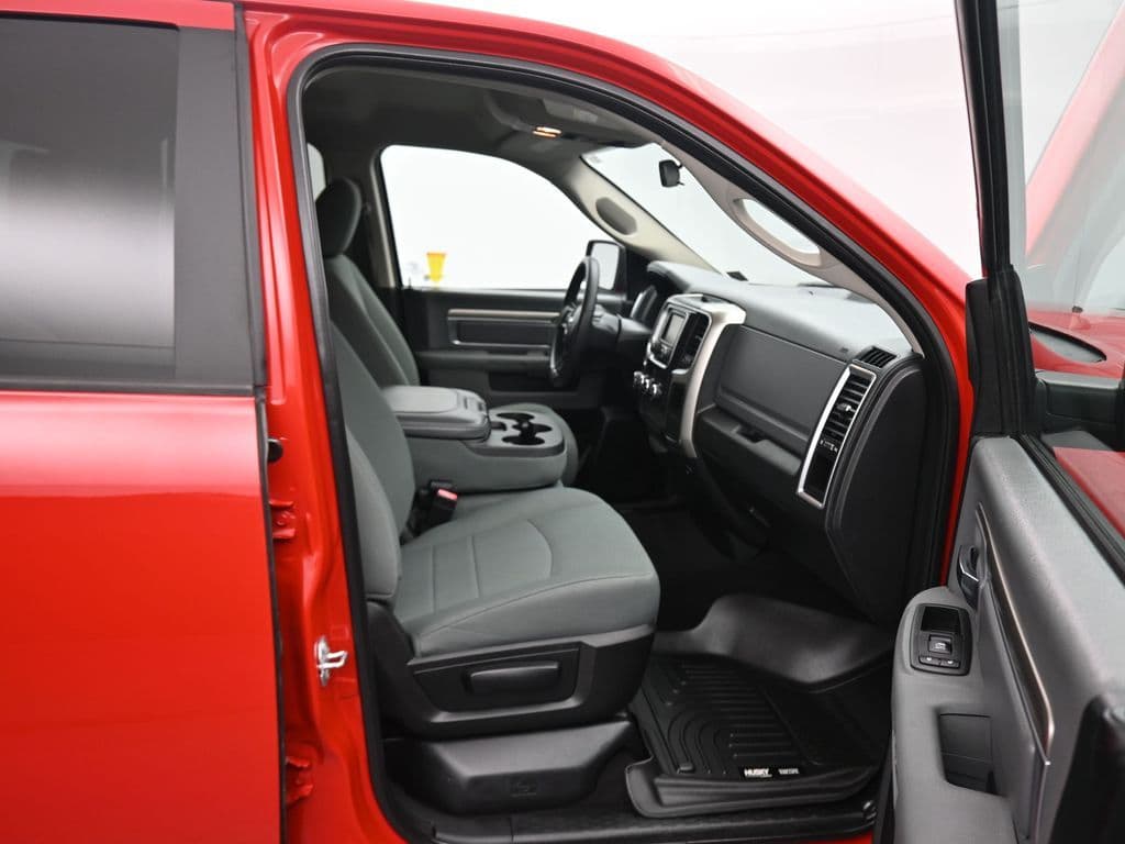 2018 RAM 1500 SLT, photo 40 of 57