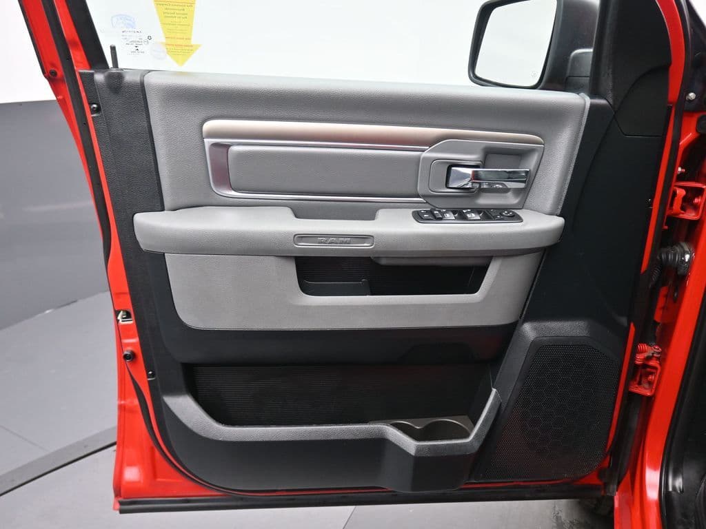 2018 RAM 1500 SLT, photo 9 of 57