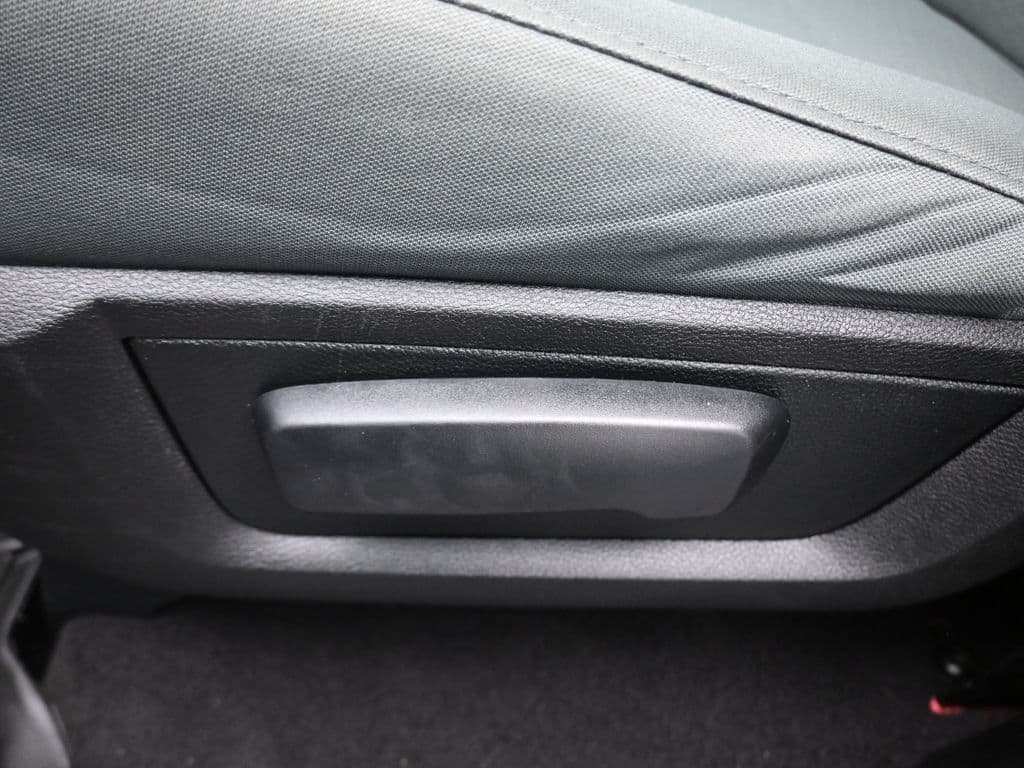2018 RAM 1500 SLT, photo 12 of 57